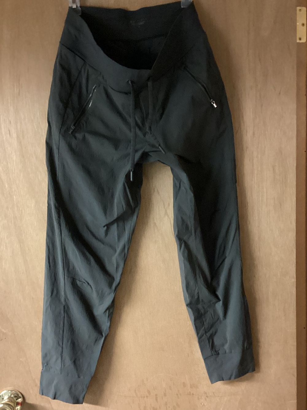 Athleta brand women’s dark green performance pants
